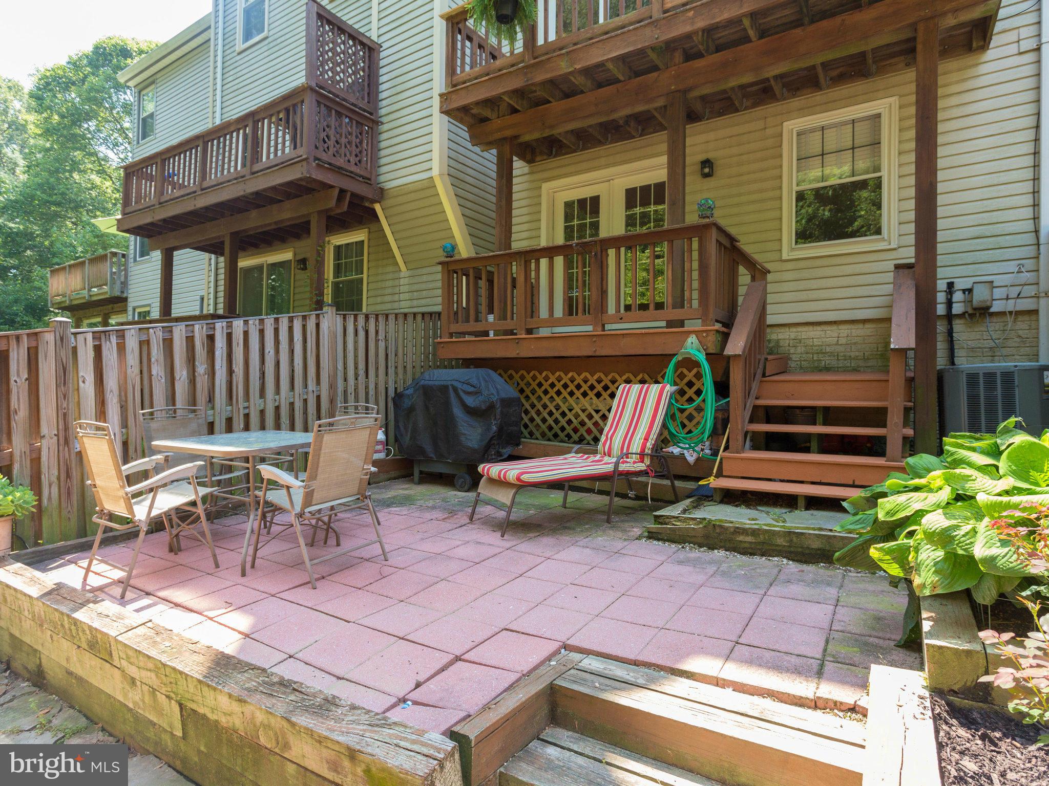 8214 Maple Ridge Avenue Springfield, VA 22153 - Photo 21 of 23 Exterior (Rear)