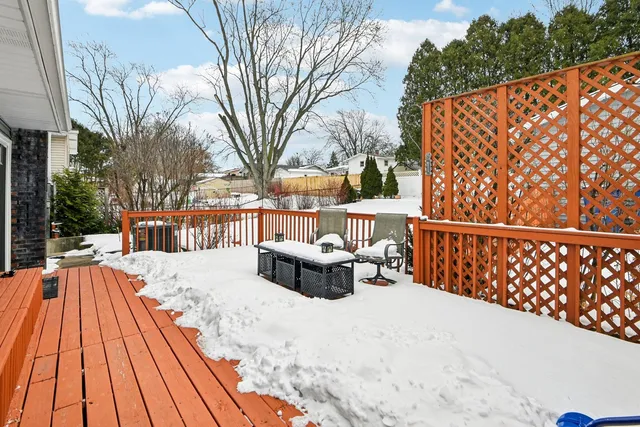 $318,000 | 2705 Jacquelyn Lane, Waukegan, IL 60087