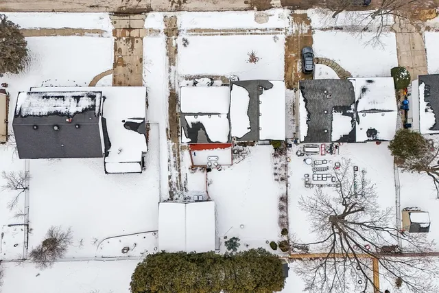 $318,000 | 2705 Jacquelyn Lane, Waukegan, IL 60087