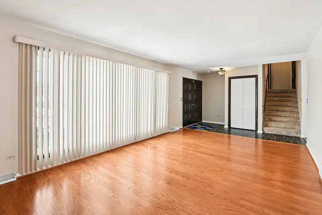 $318,000 | 2705 Jacquelyn Lane, Waukegan, IL 60087