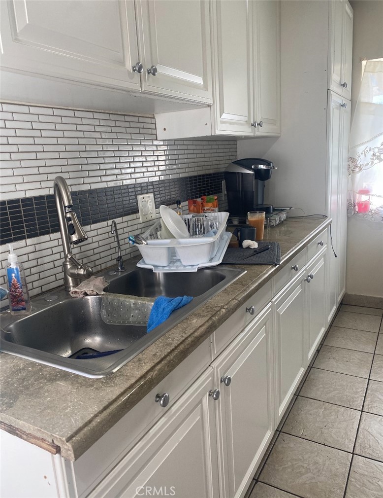 10246 Haddon Avenue Pacoima, CA 91331 - Photo 4 of 20