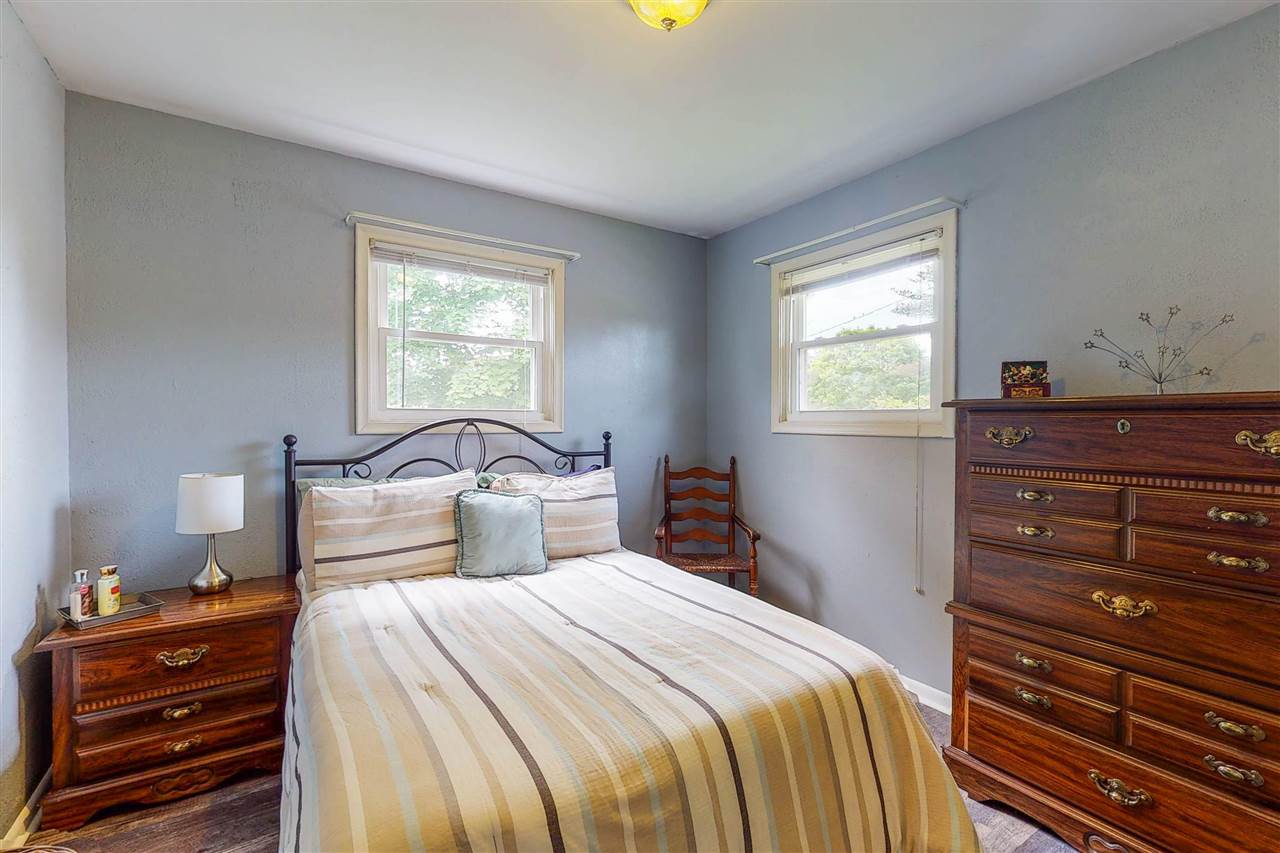 501 Elms Road Flushing, MI 48433 - Photo 27 of 41 2nd Bedroom