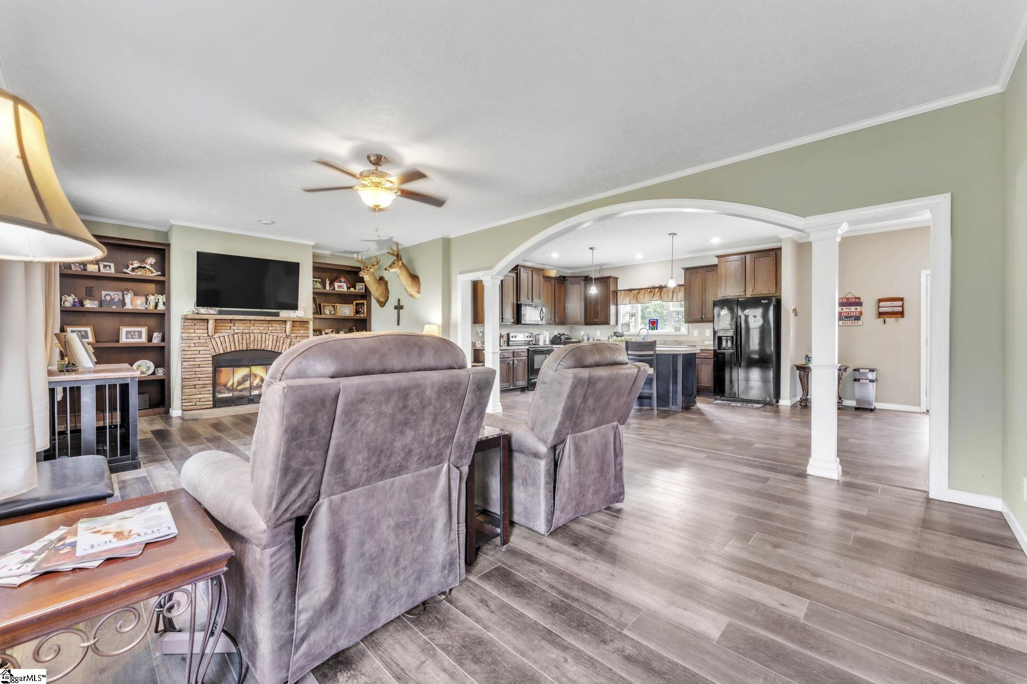 99 Starnes Road Laurens, SC 29360 - Photo 3 of 25 Gallery Image 3