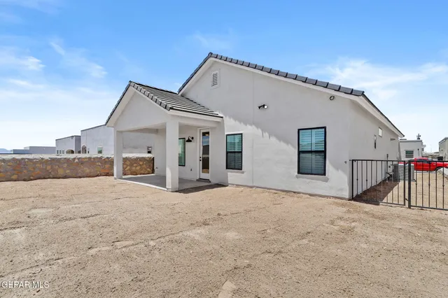 $293,950 | 701 Paseo Dulce Avenue, El Paso, TX 79928