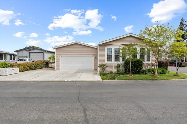 $195,000 | 154 Brunswick Way, Roseville, CA 95678