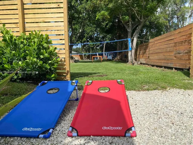 $1,700 | Golden Glades, Miami, FL 33168