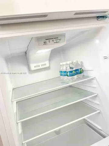 $1,700 | Golden Glades, Miami, FL 33168