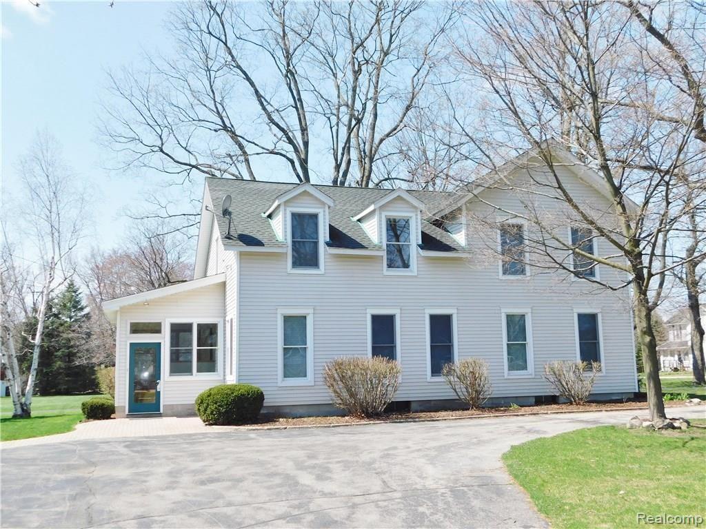 830 East Grand River Road Fowlerville, MI 48836 - Photo 2 of 20