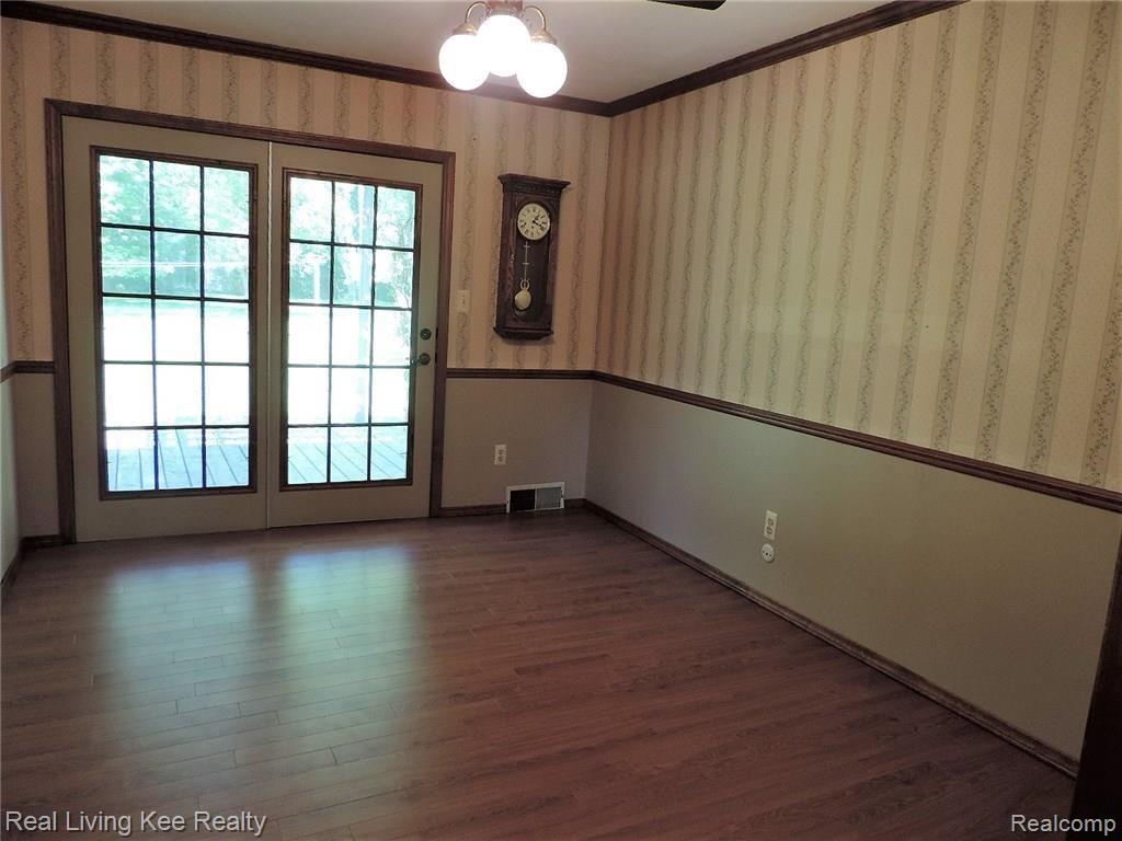 3186 Norton Lawn Street Rochester, MI 48307 - Photo 10 of 26 Din.JPG