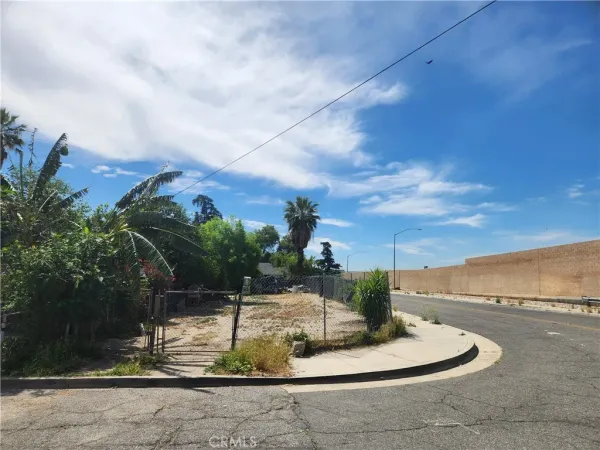 $65,000 | 0 11th, San Bernardino, CA 92410