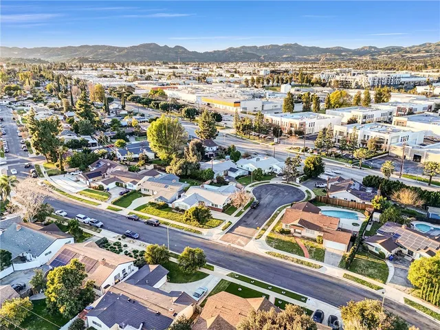 $899,000 | 19831 Gresham Street, Northridge, CA 91324