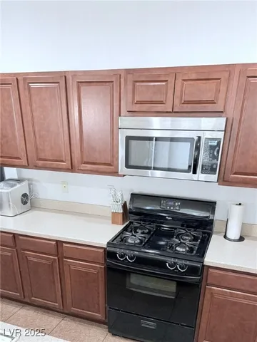 $215,000 | 4437 Dover Straight Street, Unit 302, Las Vegas, NV 89115