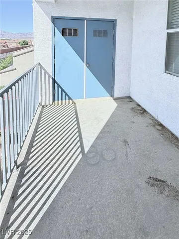 $215,000 | 4437 Dover Straight Street, Unit 302, Las Vegas, NV 89115