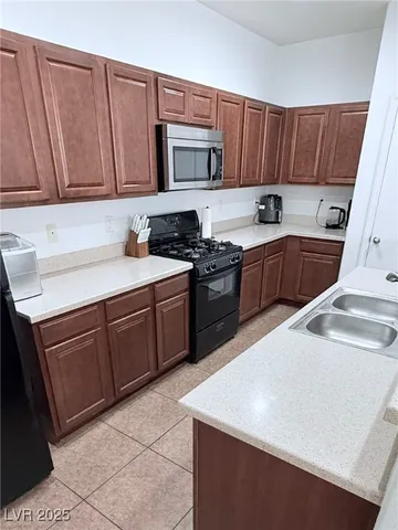$215,000 | 4437 Dover Straight Street, Unit 302, Las Vegas, NV 89115