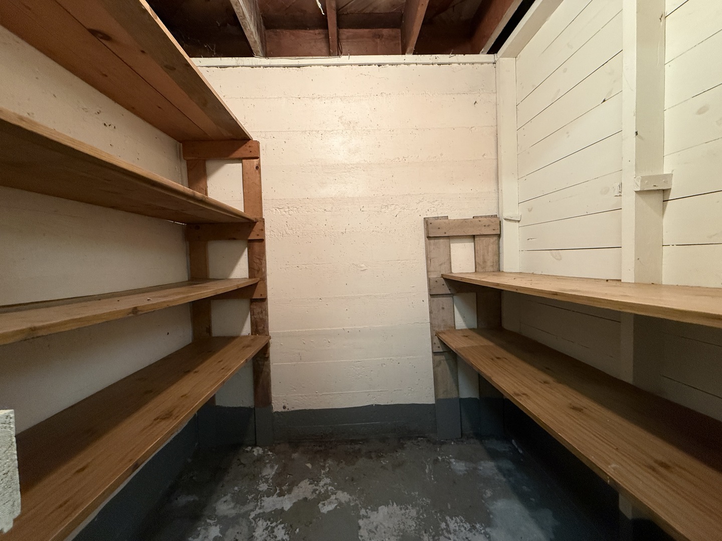 509 West Williams Street Kankakee, IL 60901 - Photo 20 of 26 a view of a room with rack on the wall