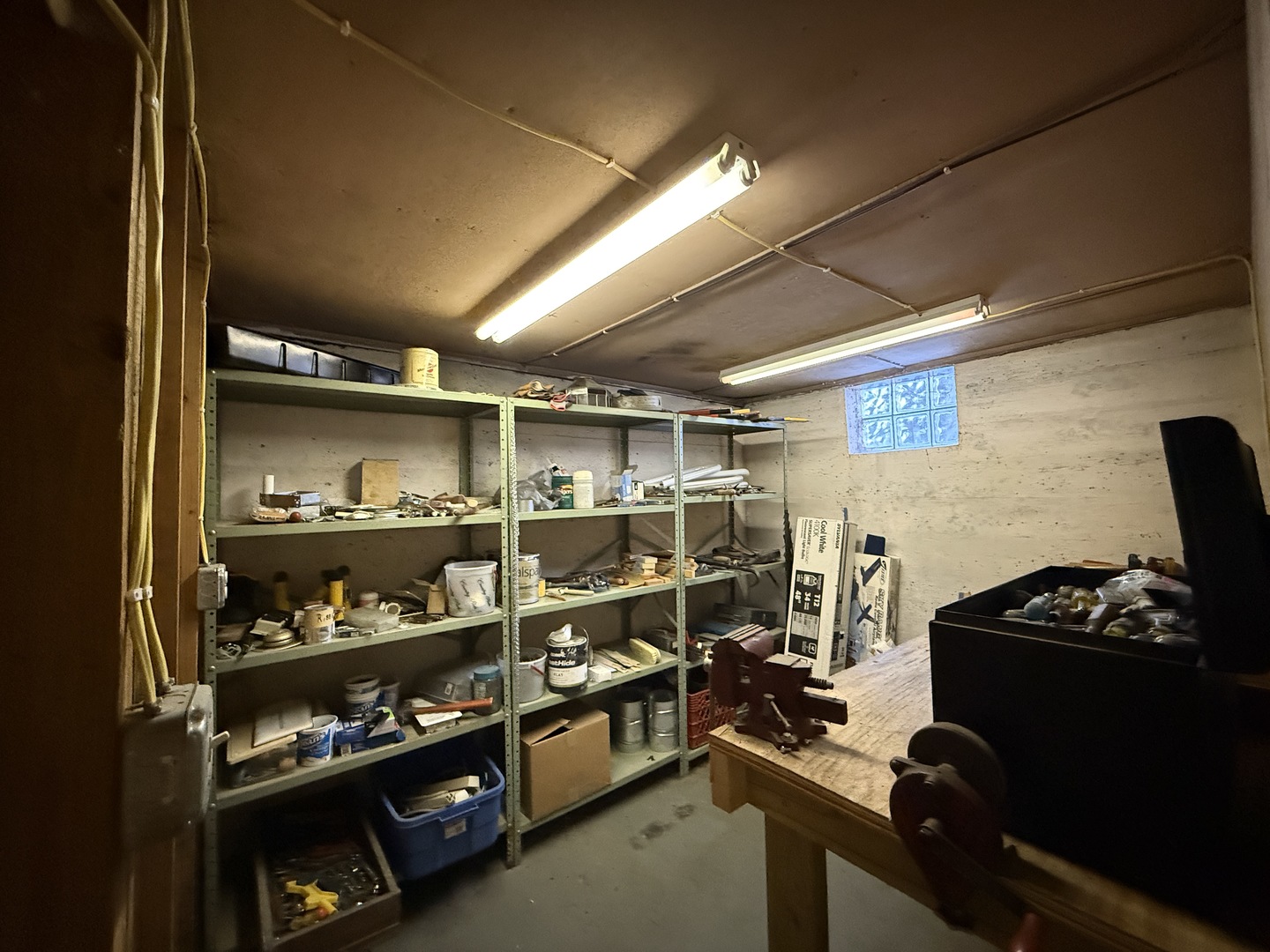 509 West Williams Street Kankakee, IL 60901 - Photo 24 of 26 a kitchen with a sink and cabinets
