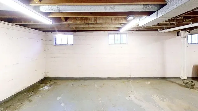 $155,000 | 509 West Williams Street, Kankakee, IL 60901