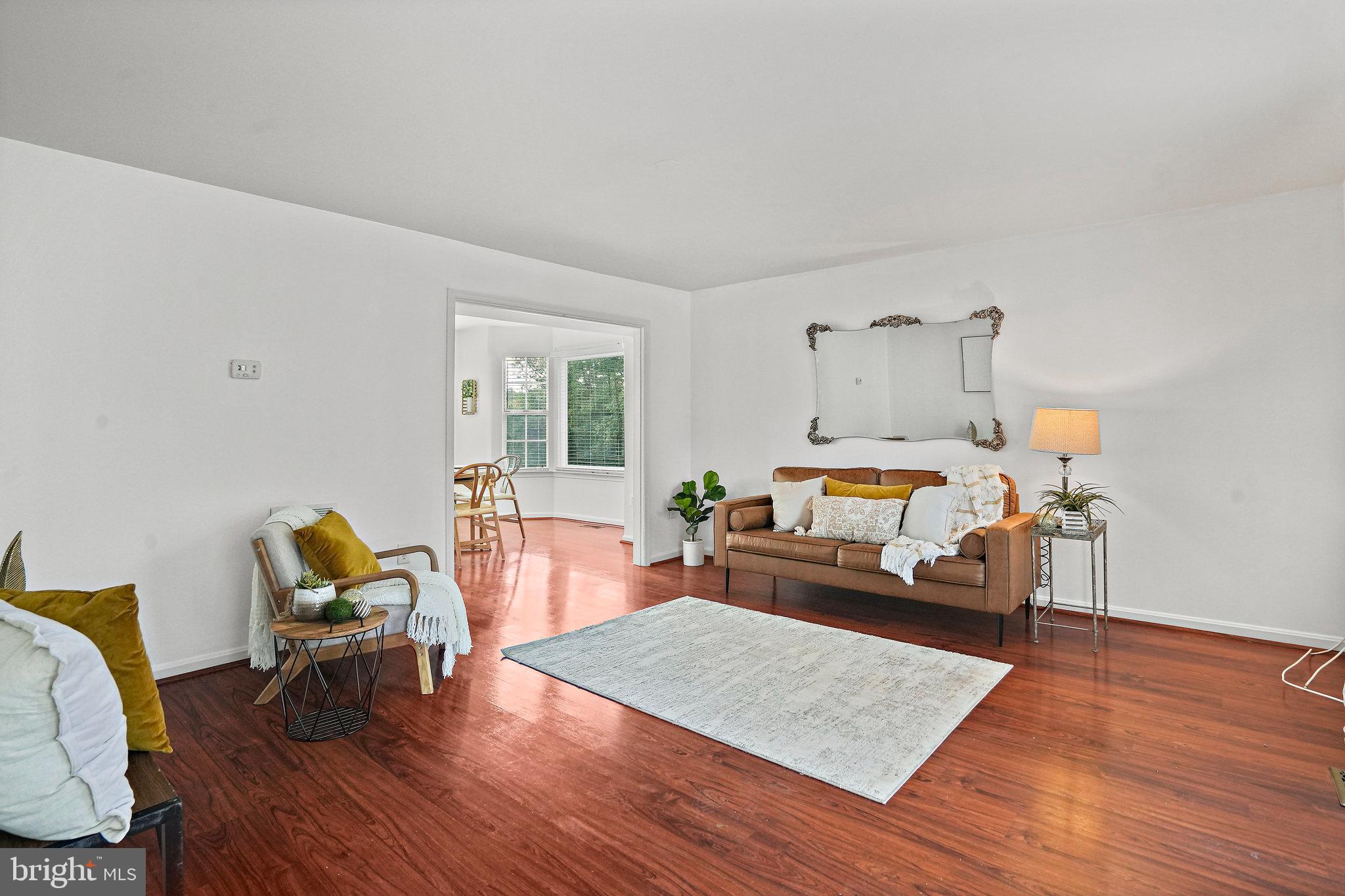 1201 Hunters Mill Avenue Fort Washington, MD 20744 - Photo 13 of 32 Living Room