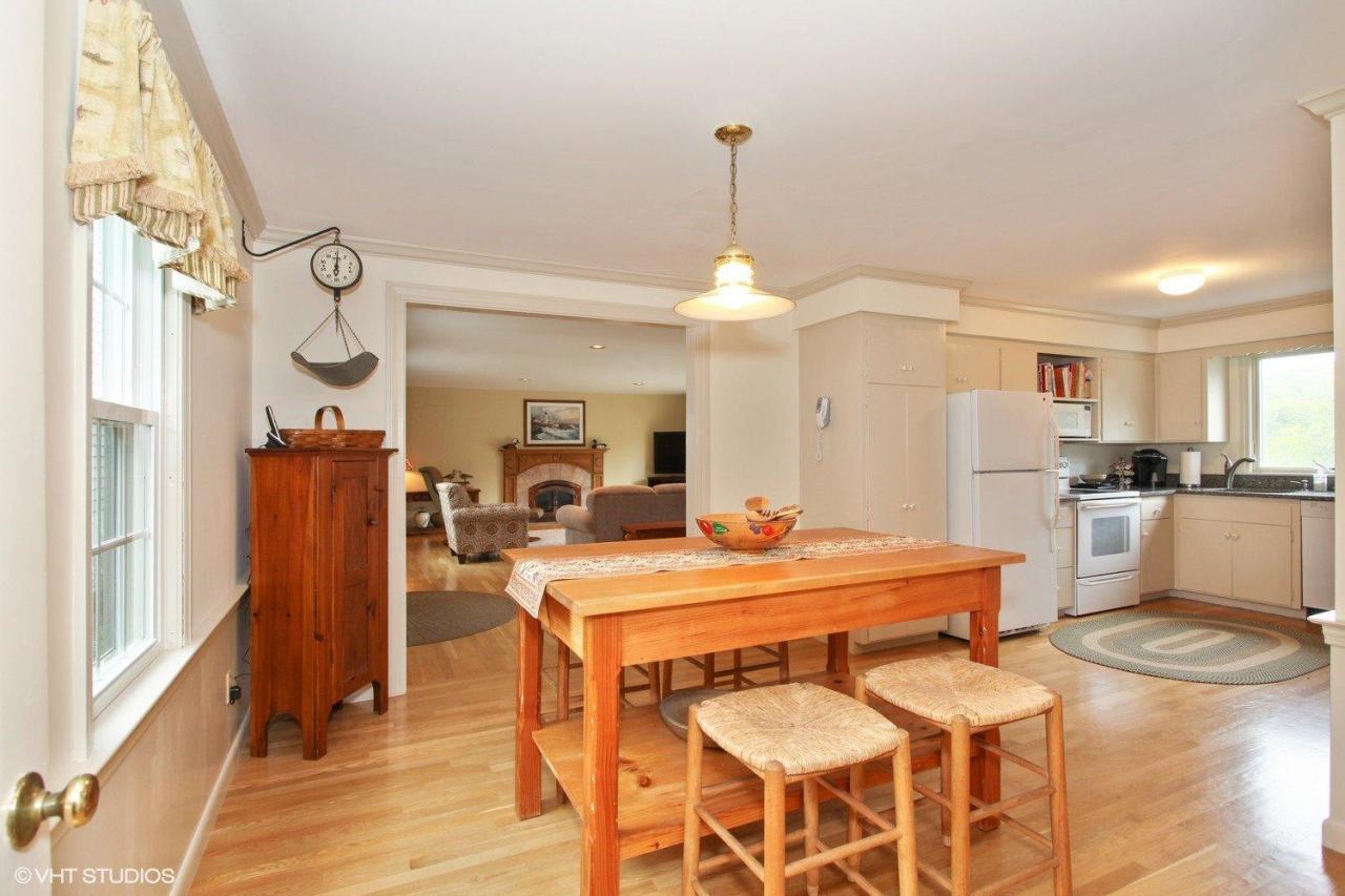 191 Lewis Pond Road Cotuit, MA 02635 - Photo 4 of 15 Additional Photo