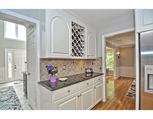 2 McKinley Road Franklin, MA 02038 - Photo 5 of 29 Gallery Image 5