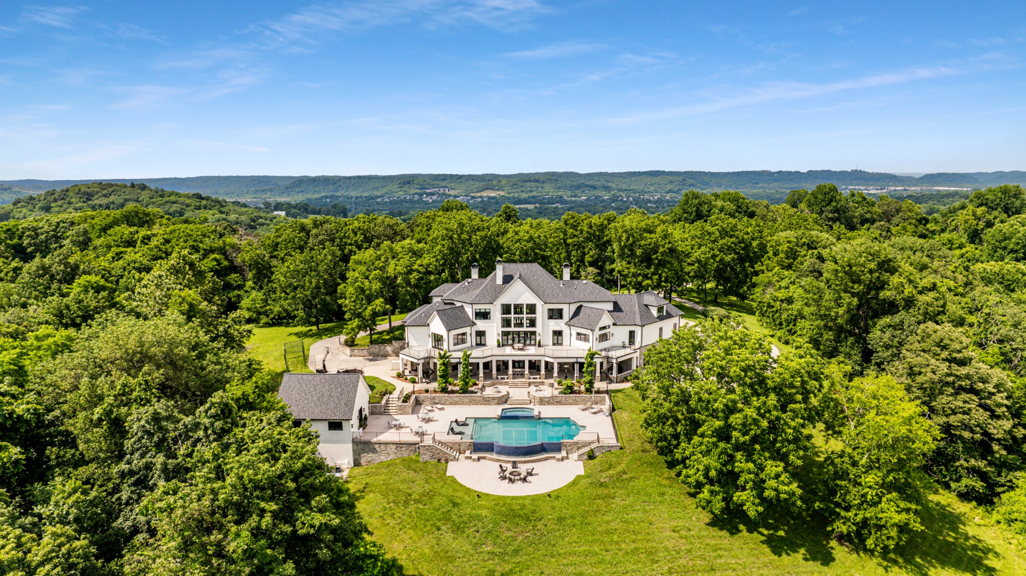 8382 Collins Road Nashville, TN 37221 - Photo 1 of 55 Gallery Image 1