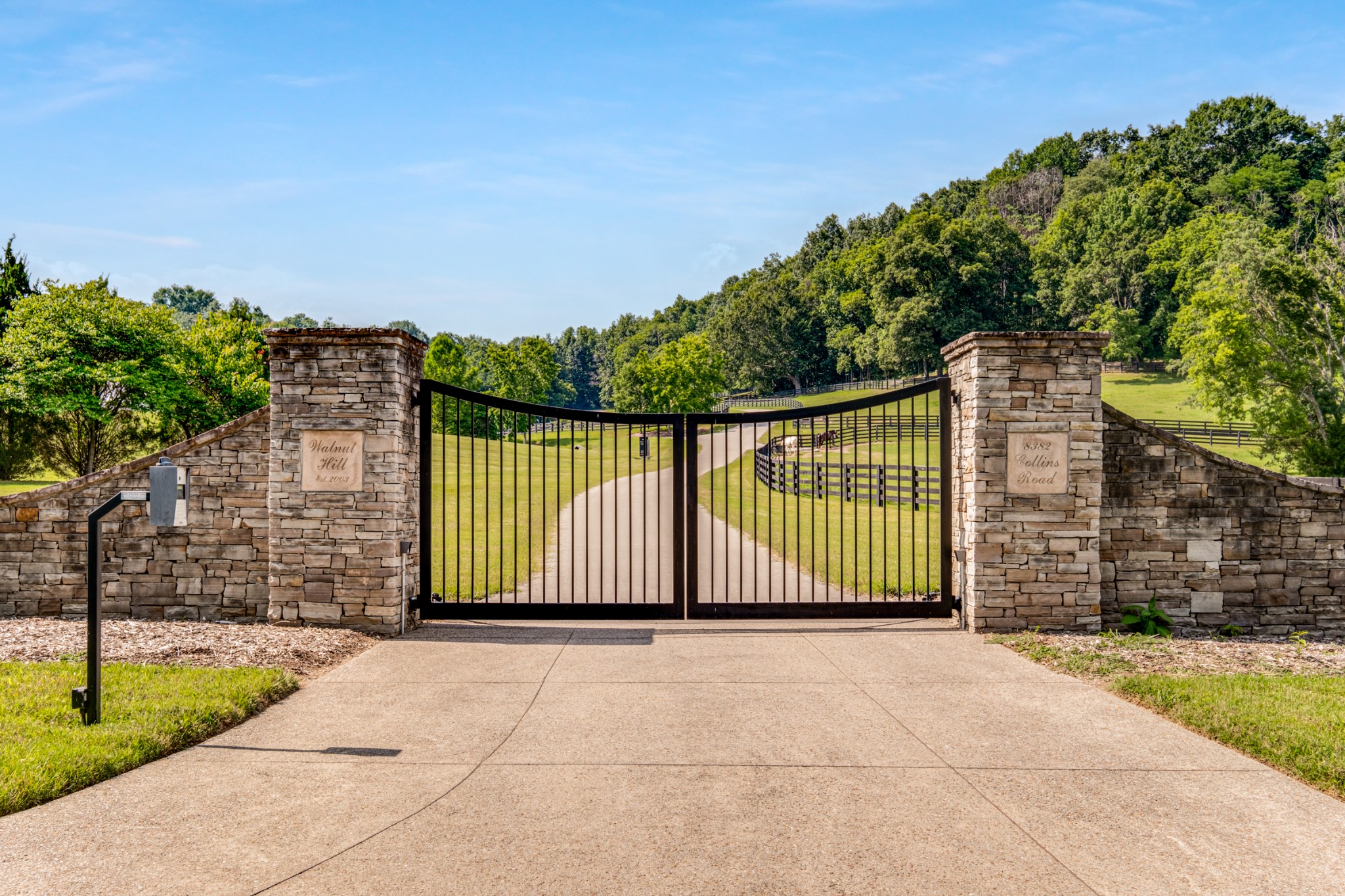 8382 Collins Road Nashville, TN 37221 - Photo 2 of 55 Gallery Image 2
