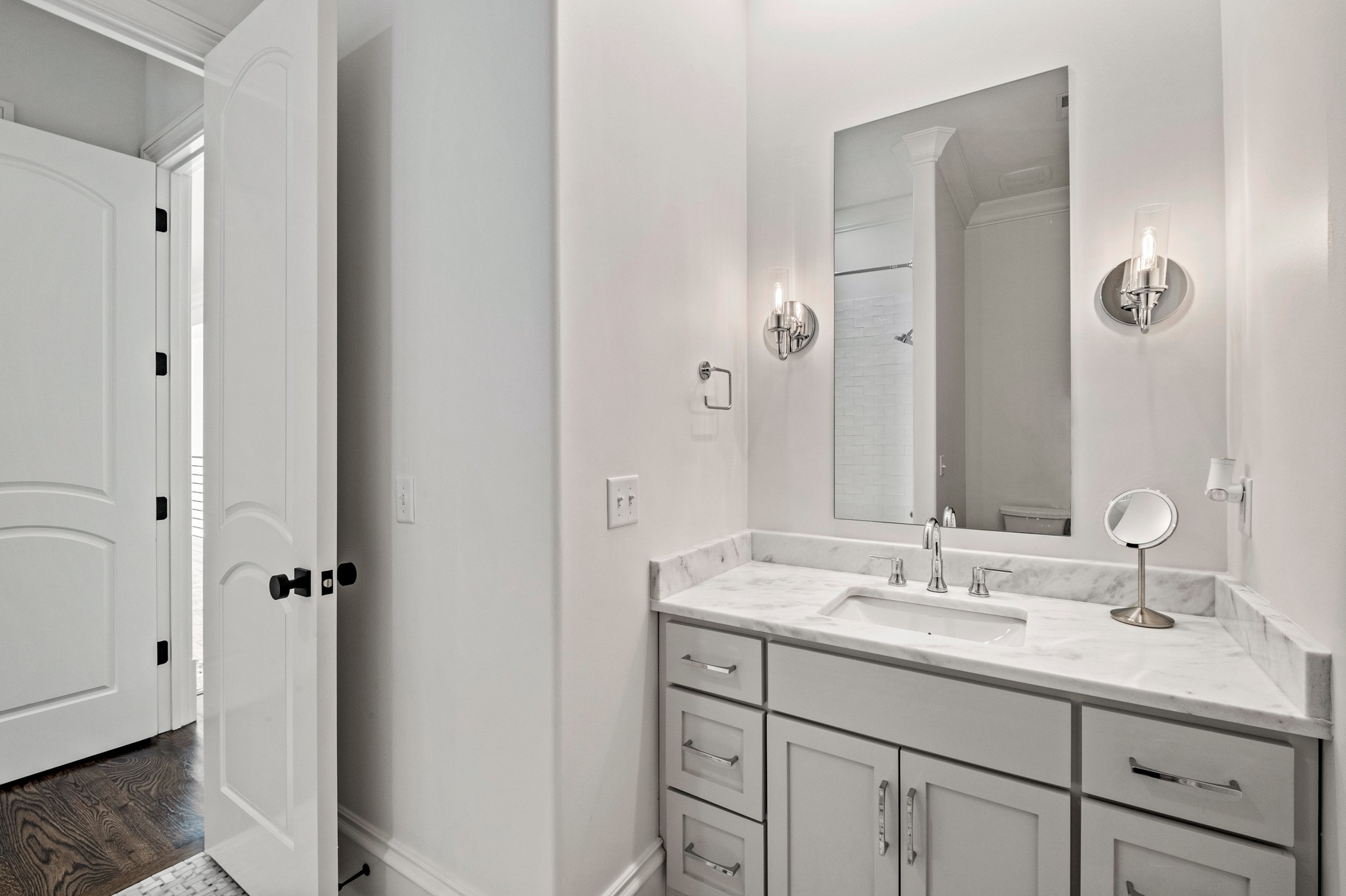 8382 Collins Road Nashville, TN 37221 - Photo 31 of 55 Gallery Image 31