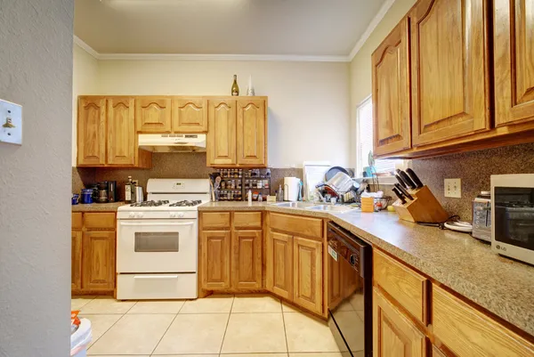 $1,000,000 | 505 East 38th Street, Austin, TX 78705