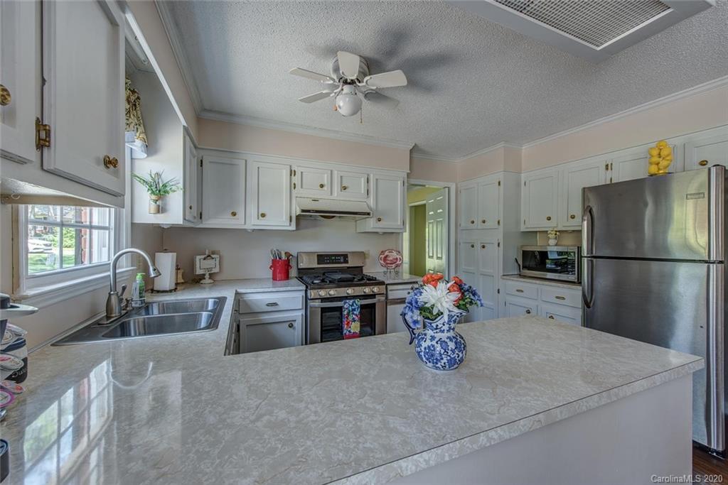 1029 Rudd Road Gastonia, NC 28054 - Photo 11 of 28 Gallery Image 11