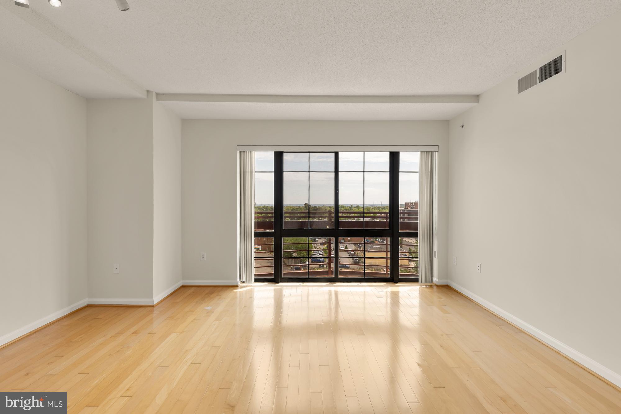 7915 Eastern Avenue Northwest, Unit 1014 Silver Spring, MD 20910 - Photo 15 of 33