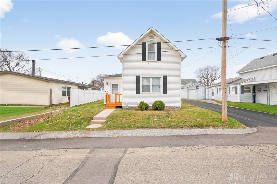 359 Ridge Street Piqua, OH 45356 - Photo 3 of 38