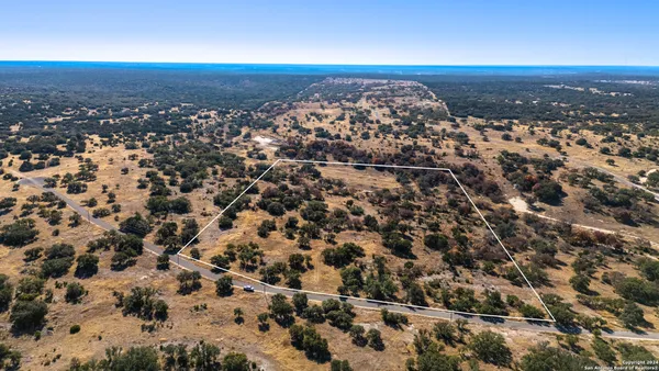 $274,900 | 428 Lester Lane, Junction, TX 76849
