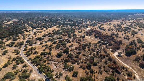 $274,900 | 428 Lester Lane, Junction, TX 76849