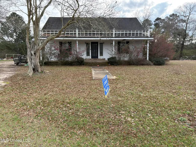 $225,000 | 581 Moselle-Seminary Road, Moselle, MS 39459