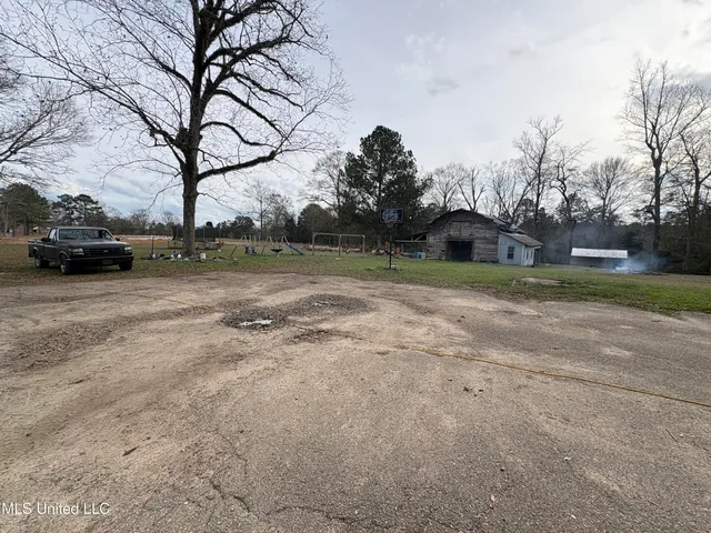 $225,000 | 581 Moselle-Seminary Road, Moselle, MS 39459