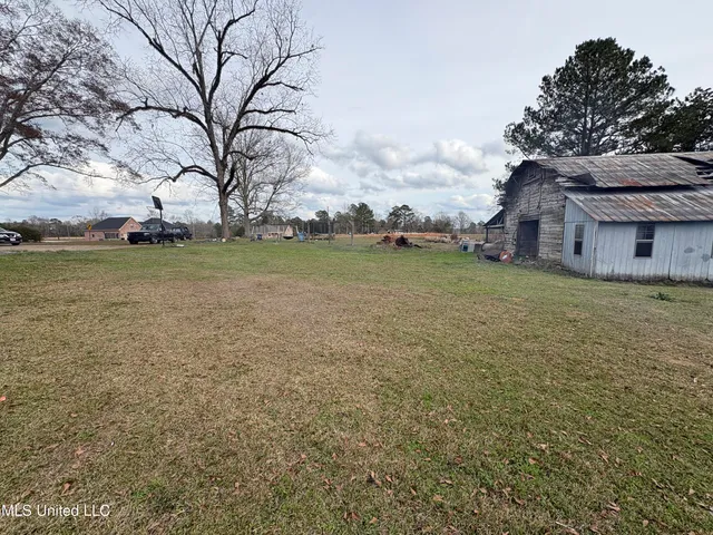 $225,000 | 581 Moselle-Seminary Road, Moselle, MS 39459
