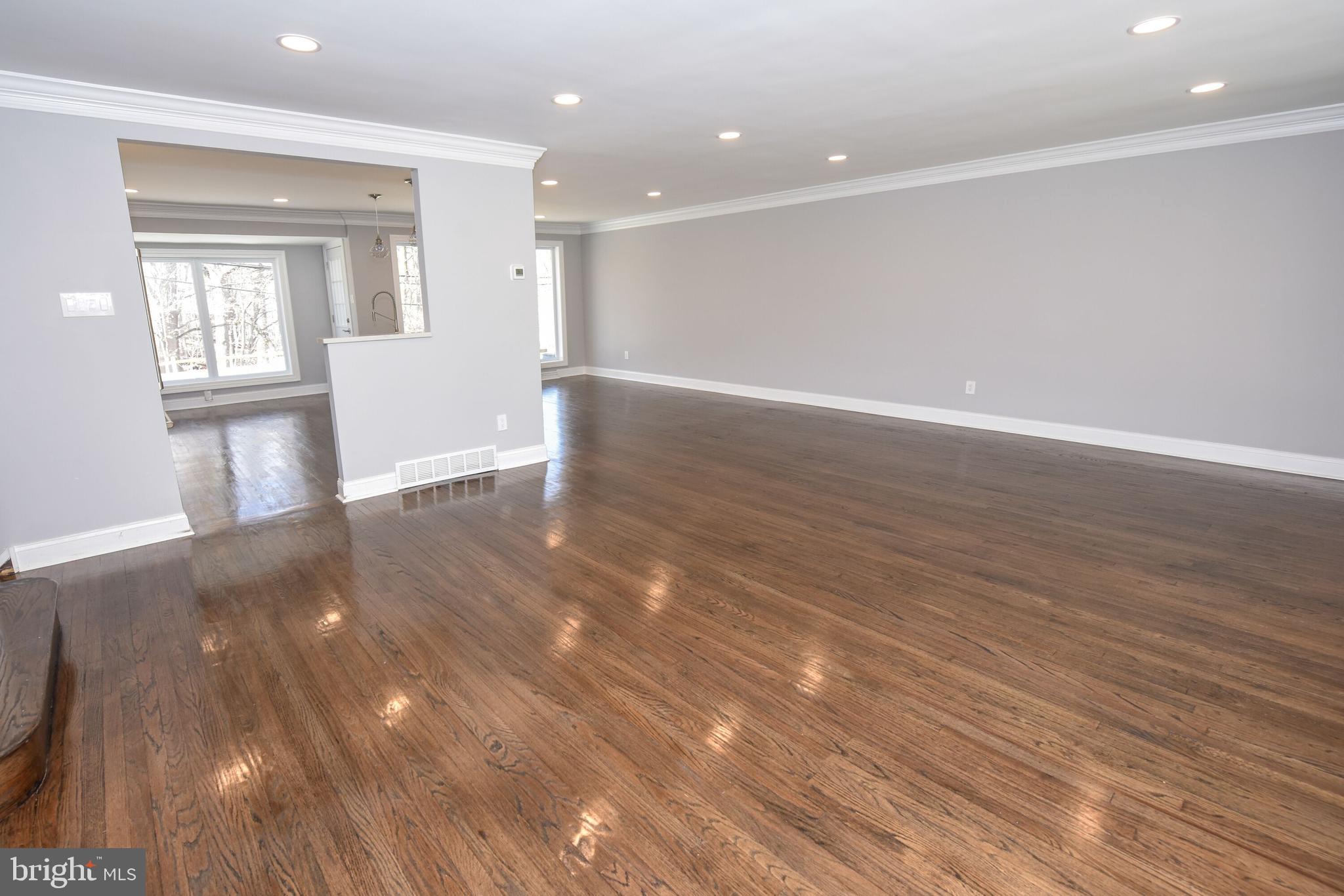 1798 Oakwynne Road Huntingdon Valley, PA 19006 - Photo 9 of 18 Gallery Image 9