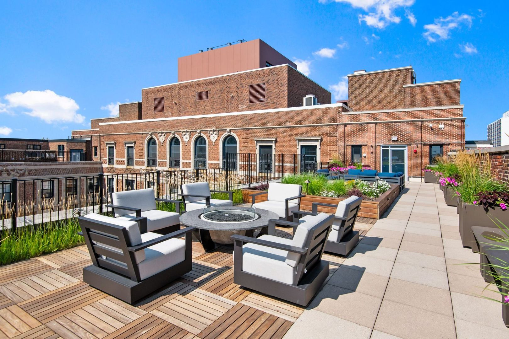 3170 North Sheridan Road, Unit 625 Chicago, IL 60657 - Photo 18 of 24 Gallery Image 18