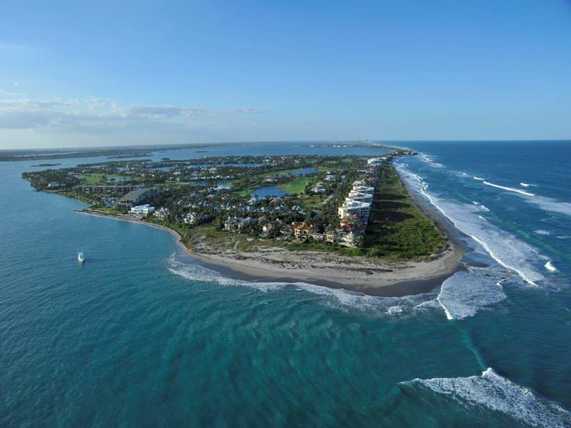 6900 Southeast Harbor Circle Stuart, FL 34996 - Photo 12 of 33 a view of a ocean view
