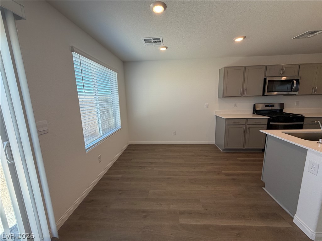 10352 Ricordi Street Las Vegas, NV 89141 - Photo 5 of 40