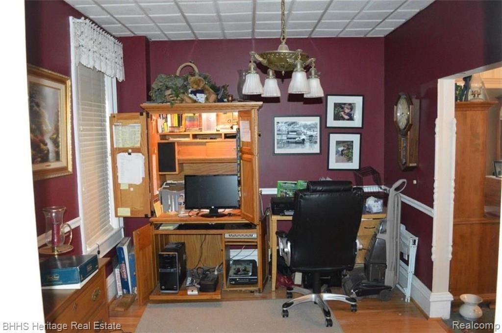 142 Brighton Lake Road Brighton, MI 48116 - Photo 12 of 27