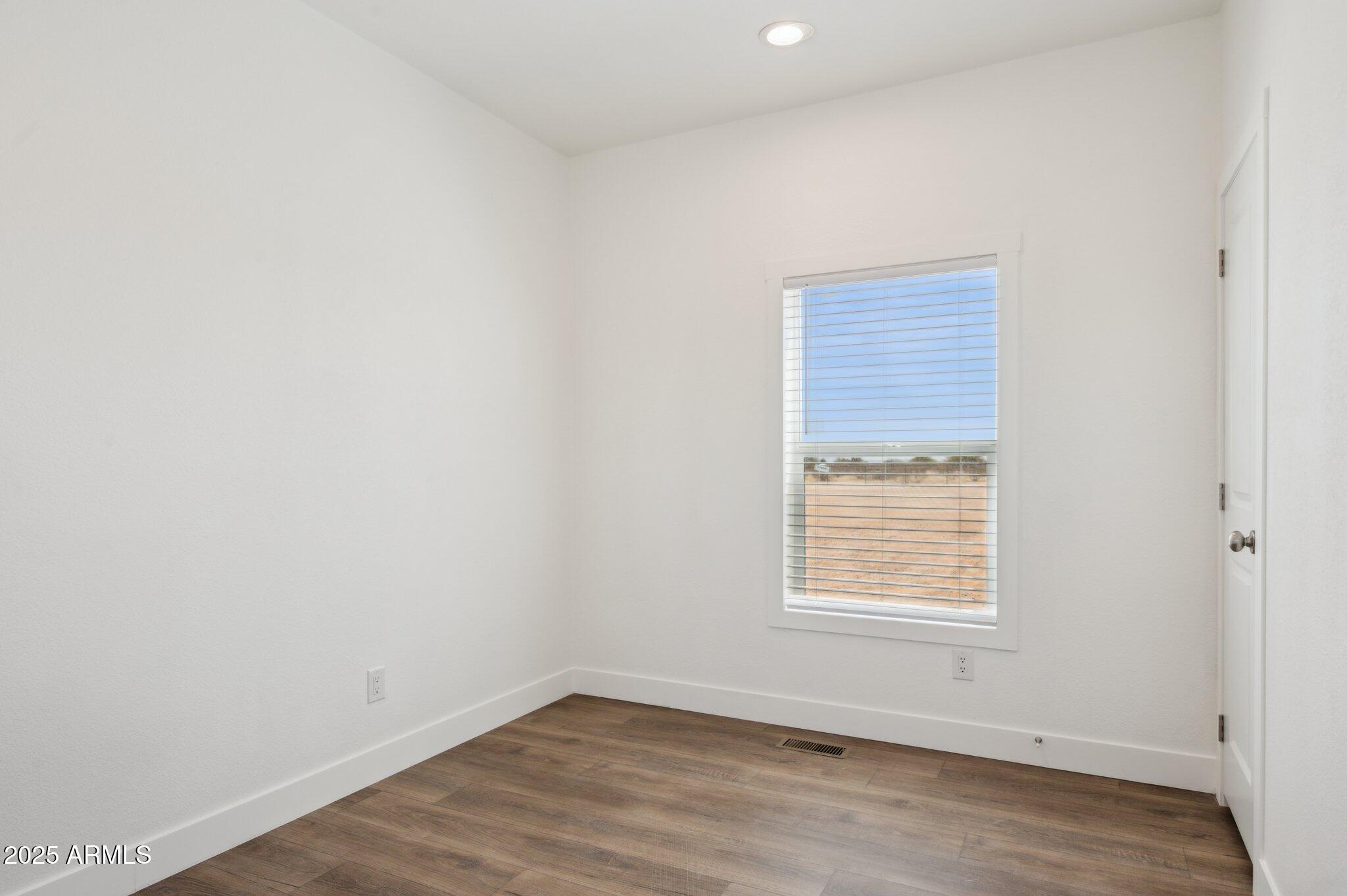 1543 North Ruby Road Maricopa, AZ 85139 - Photo 19 of 32 15-web-or-mls-1543-ruby-rd