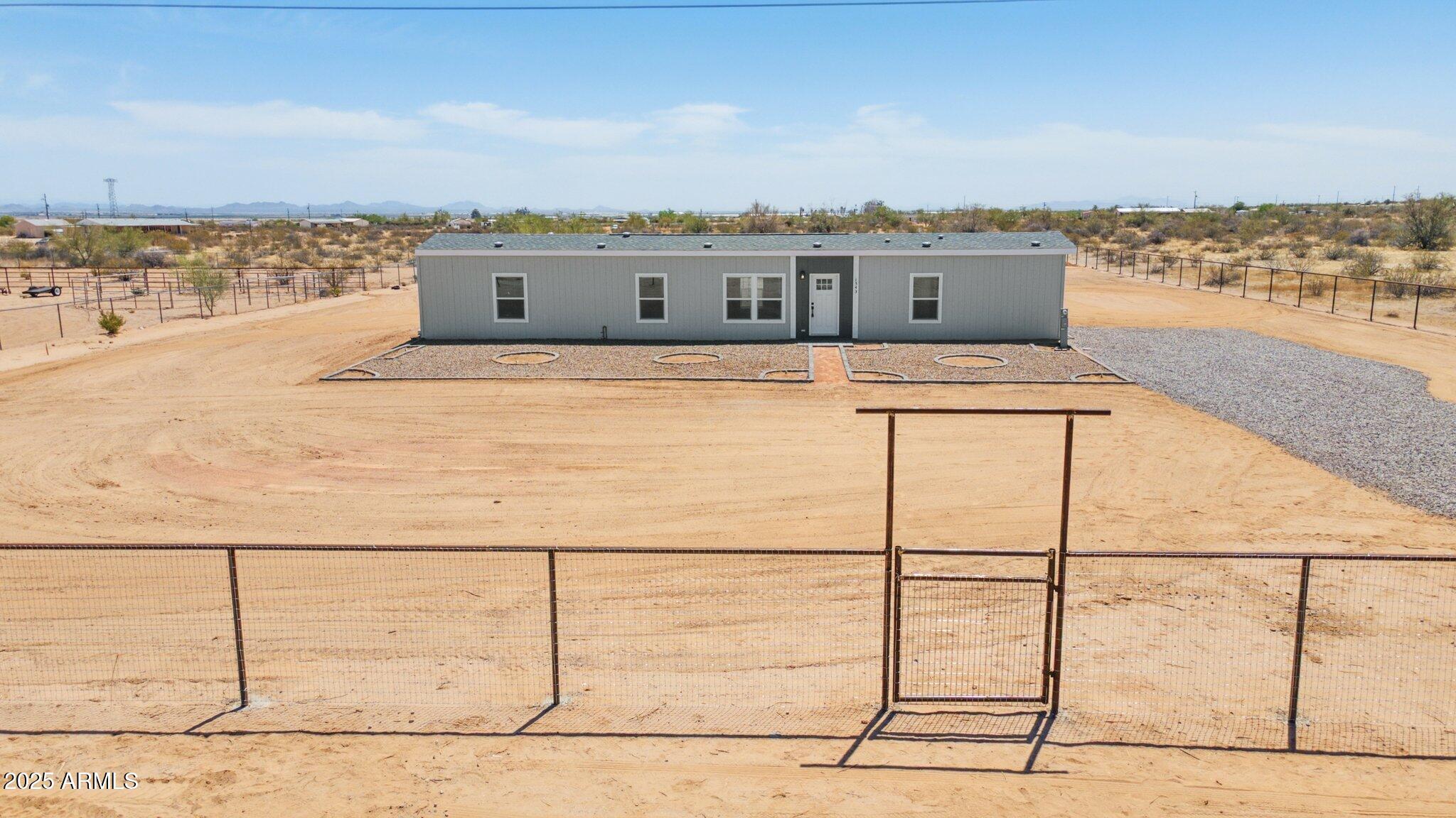 1543 North Ruby Road Maricopa, AZ 85139 - Photo 2 of 32 25-web-or-mls-1543-ruby-rd