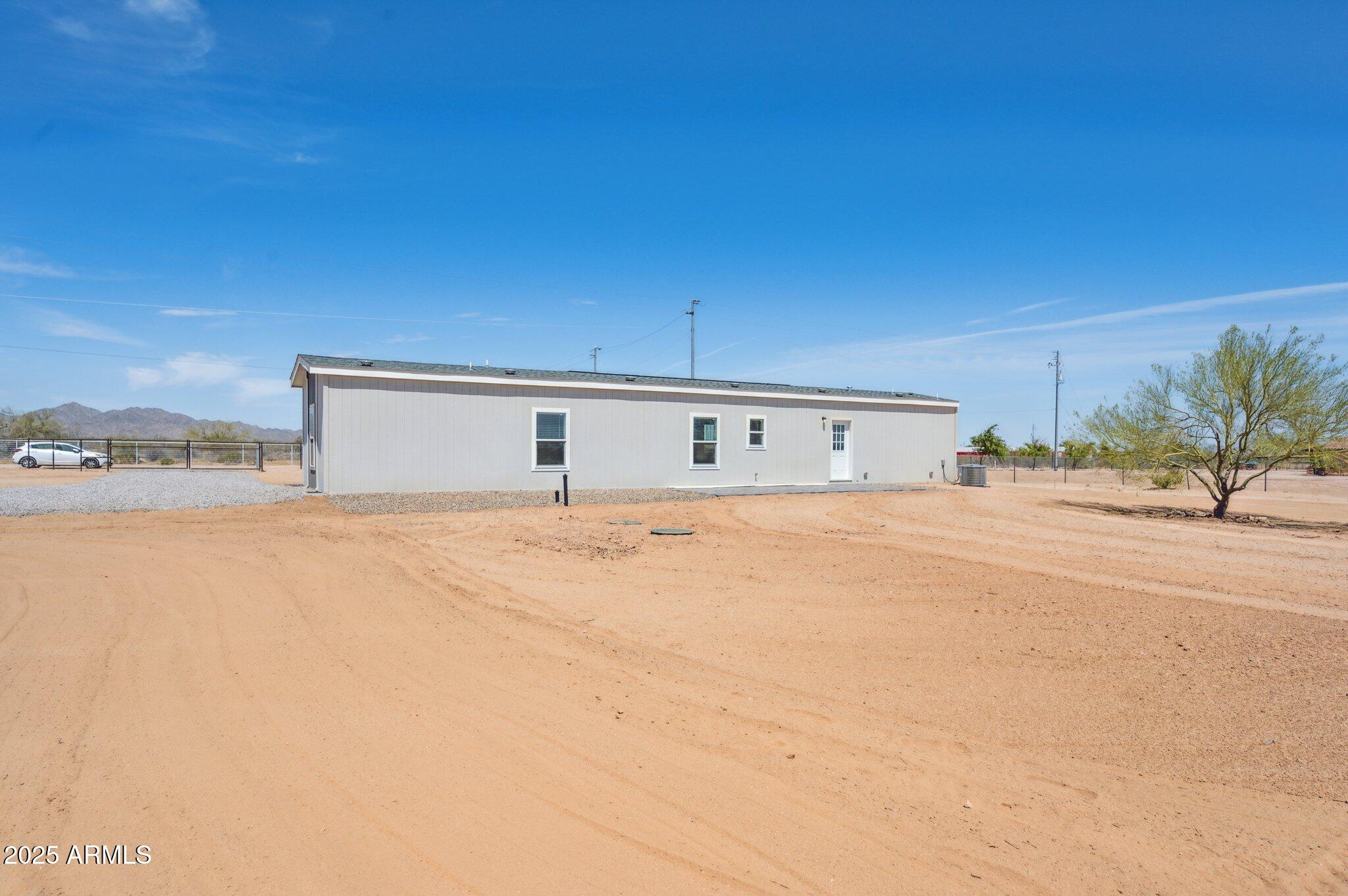 1543 North Ruby Road Maricopa, AZ 85139 - Photo 26 of 32 22-web-or-mls-1543-ruby-rd