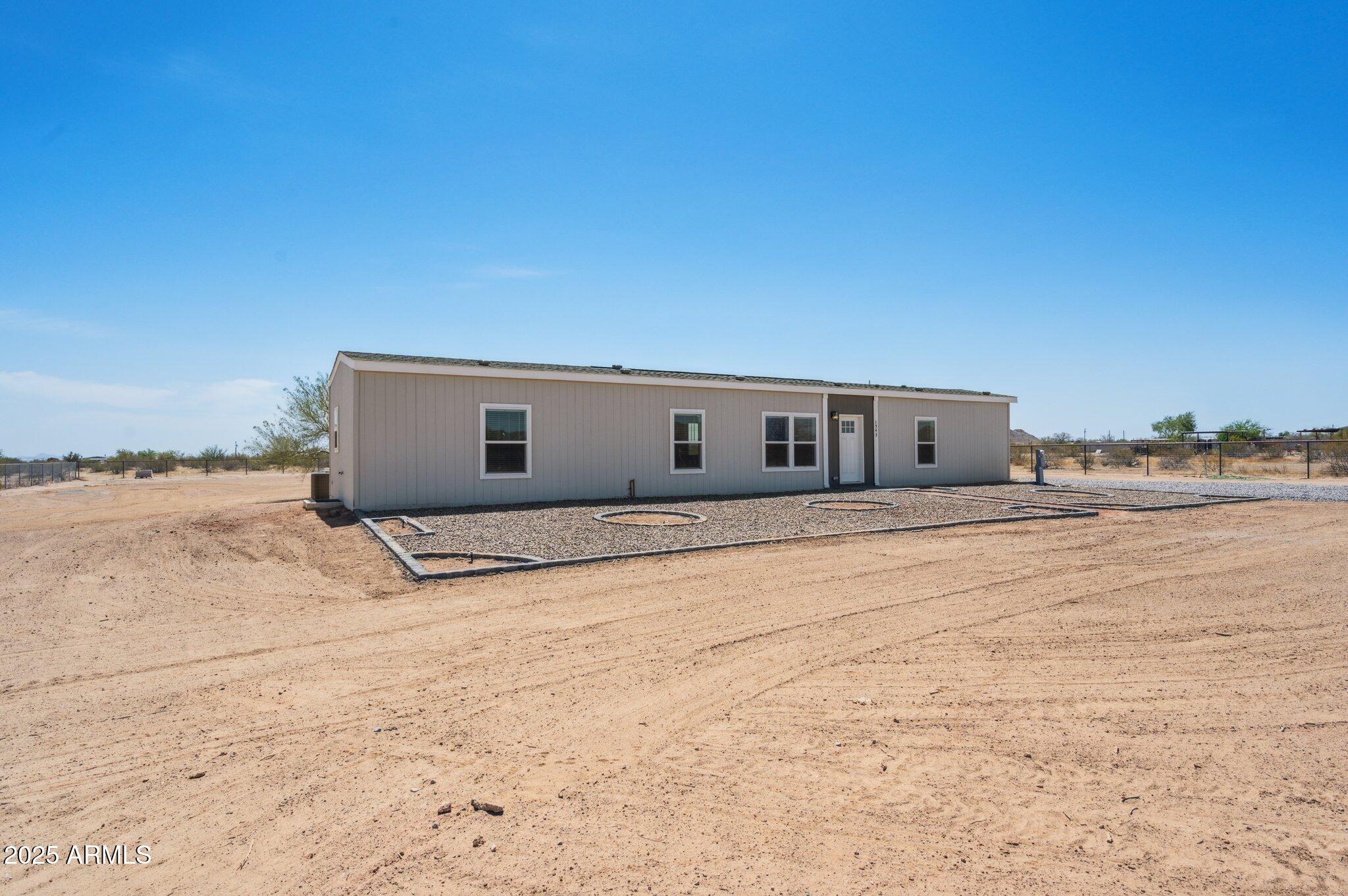 1543 North Ruby Road Maricopa, AZ 85139 - Photo 7 of 32 2-web-or-mls-1543-ruby-rd