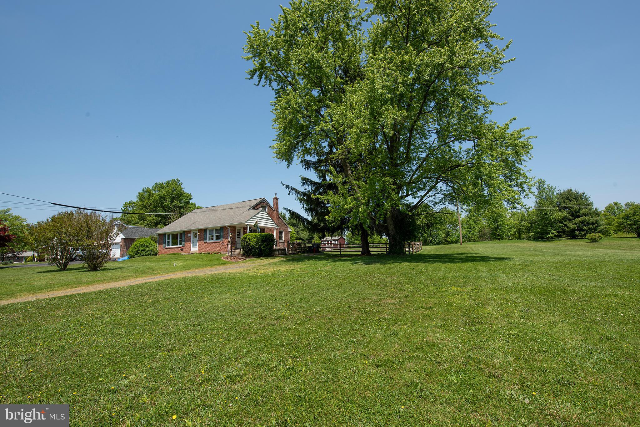 217 Kemp Road Pottstown, PA 19465 - Photo 3 of 55 Tons of Open Space