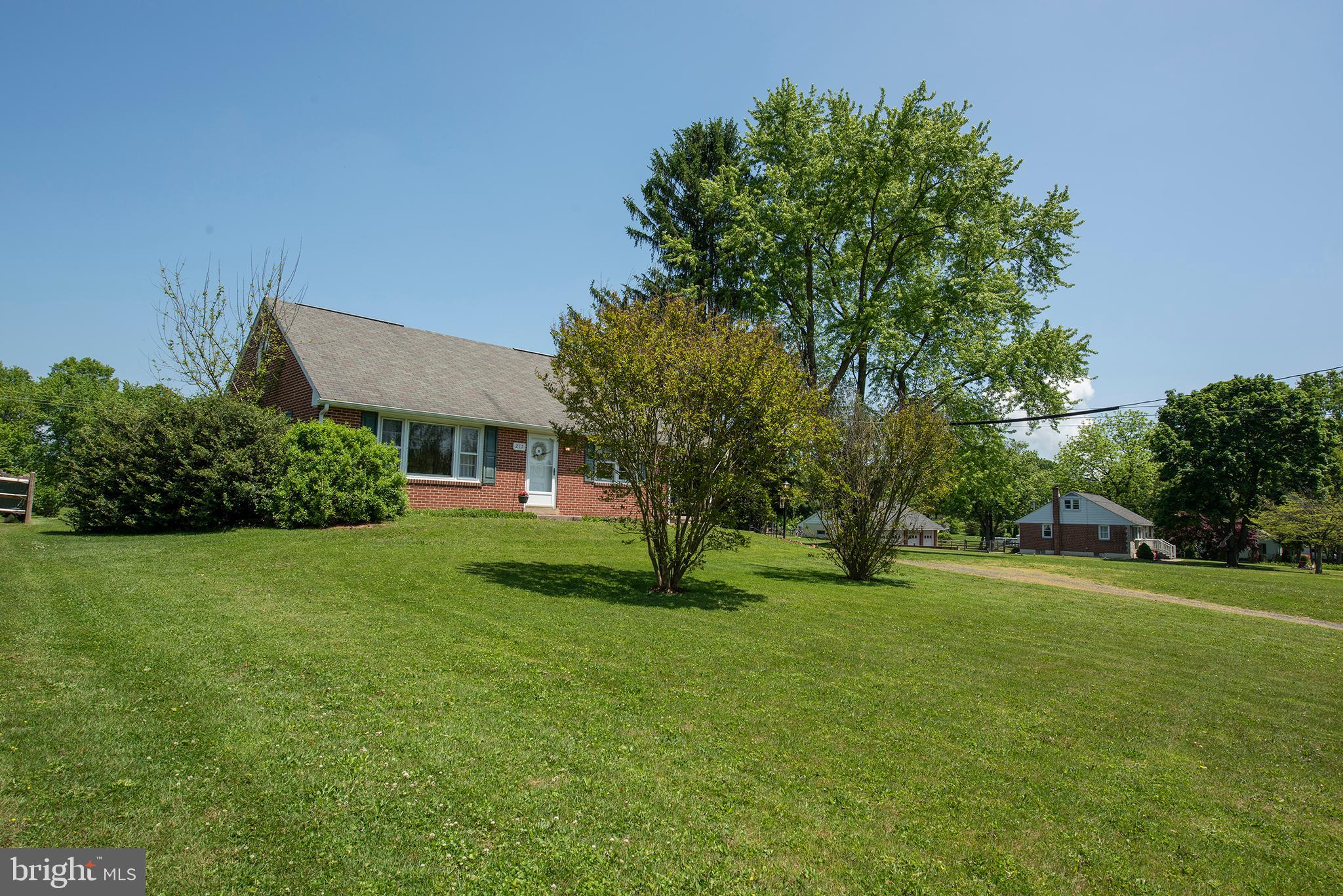 217 Kemp Road Pottstown, PA 19465 - Photo 4 of 55 Gallery Image 4