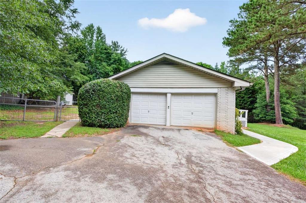 1981 Lee Peters Road Loganville, GA 30052 - Photo 36 of 57