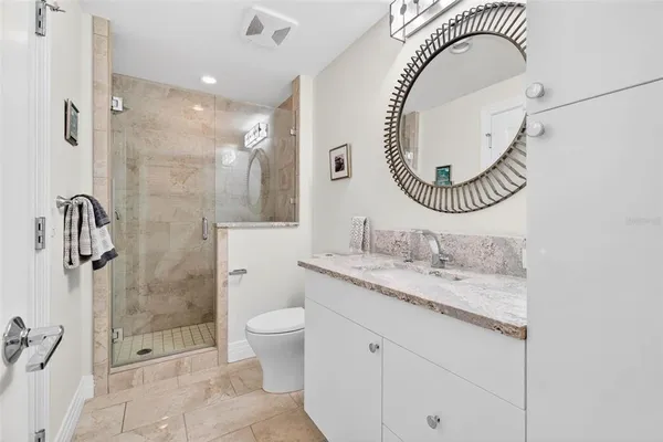 $1,050,000 | 1325 Snell Isle Boulevard Northeast, Unit 302, St. Petersburg, FL 33704