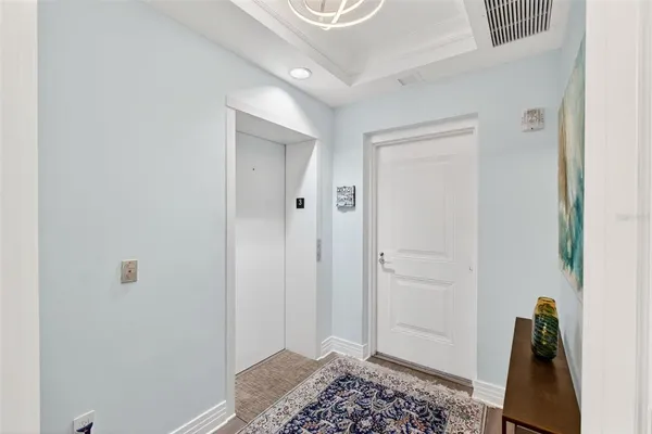 $1,050,000 | 1325 Snell Isle Boulevard Northeast, Unit 302, St. Petersburg, FL 33704